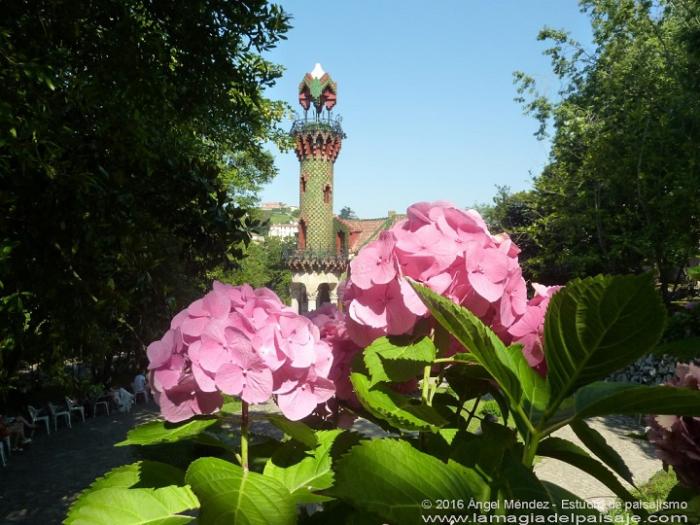 JARDINES del CAPRICHO de GAUDÍ