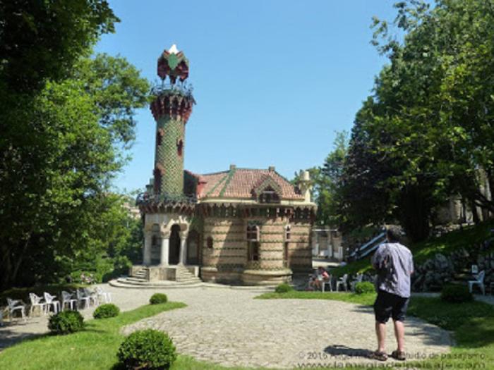 El Capricho de Gaudí, jardín